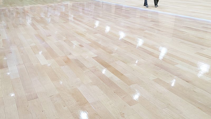 石塑地板安装价格之谜：揭秘影响成本的关键因素